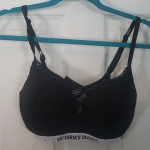 NWT VS bra